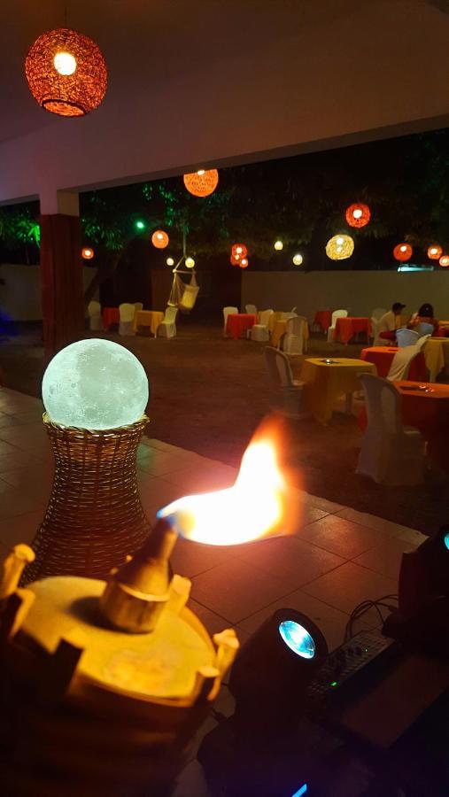 Luau Pousada E Hostel Прайя-ду-Франсес Экстерьер фото